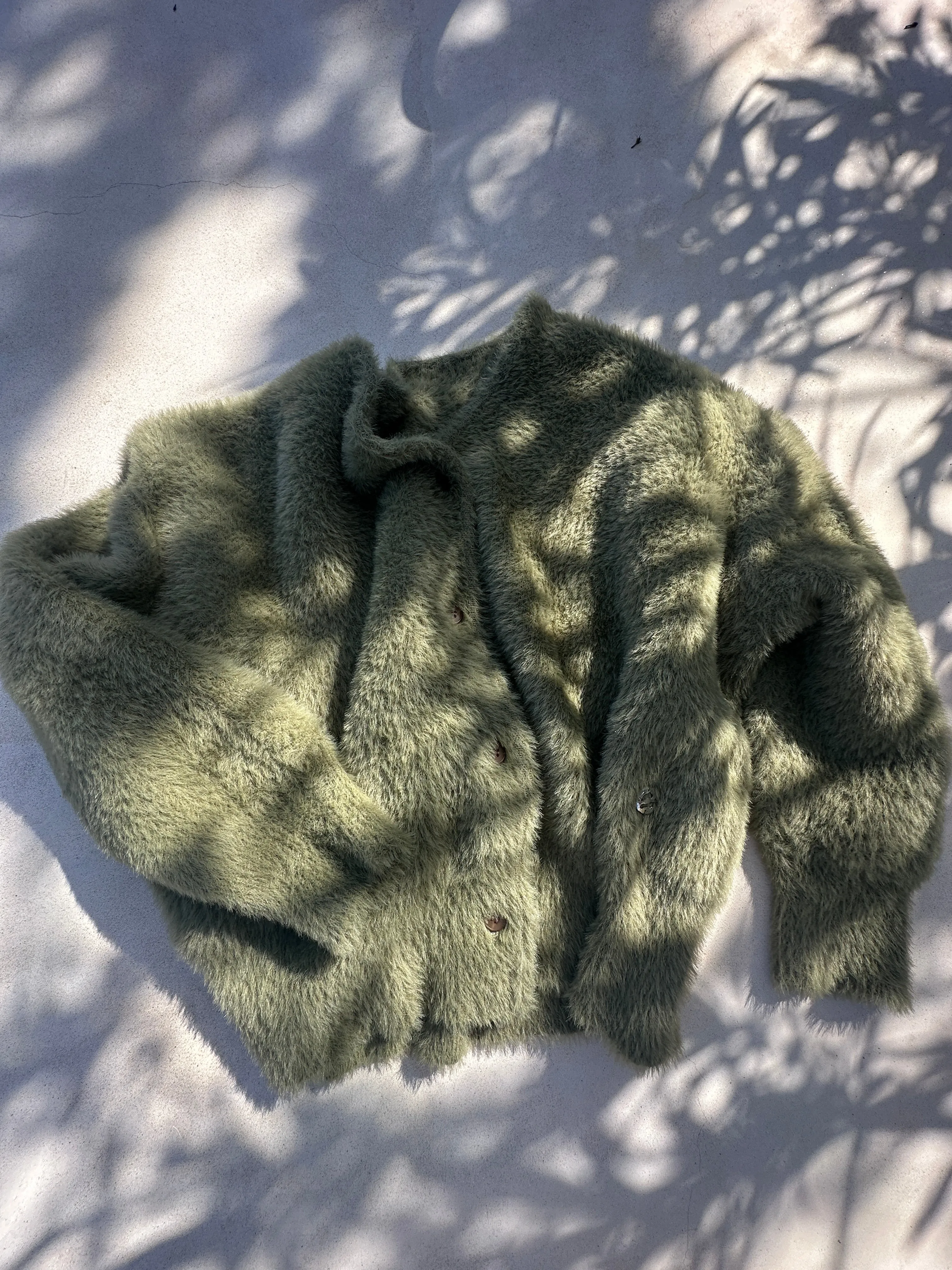 FLUFFY KNIT CARDIGAN - MATCHA