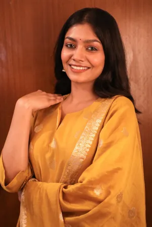 Meera Round Neck Kurta - Yellow